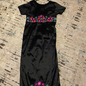 Women Mexican Tradition Dress